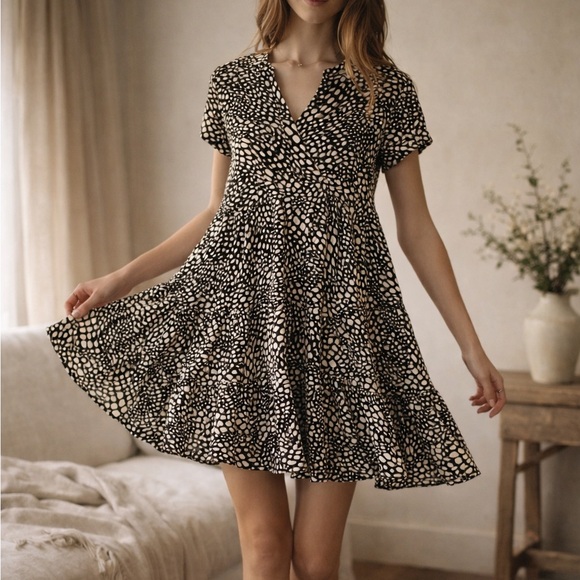 Anthropologie Dresses & Skirts - Maeve Anthropologie XS Black Cream Abstract Print Tiered Dress Boho Flowy Mini